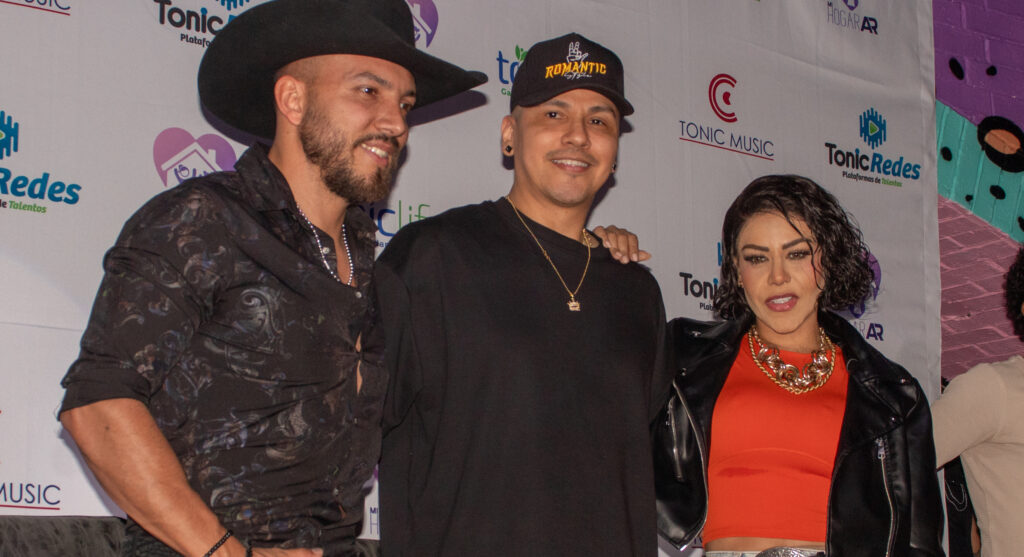 Flex y Demphra comparten detalles de su gira por territorio Mexicano