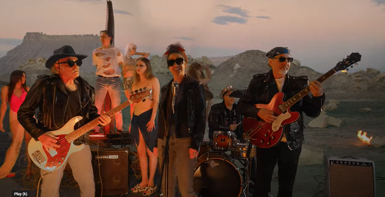 prod_track-files_1609167_extra_pictures_Zircon-Skyeband_1